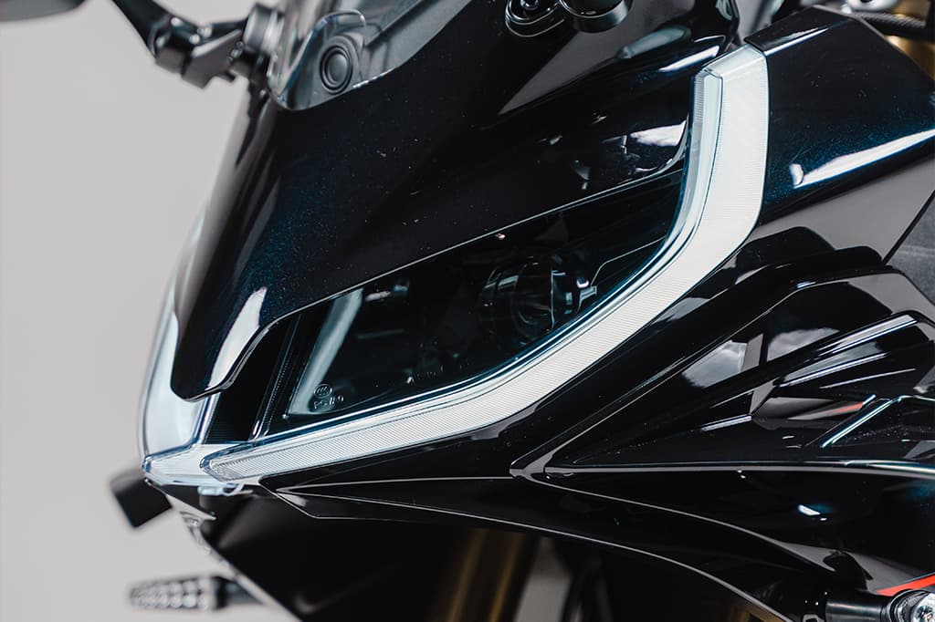 Iluminação full LED da SBM 400RR